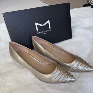 Marc Fisher formal Gold Paria Women's Pumps Size 9